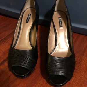 Alex Marie Peep toe